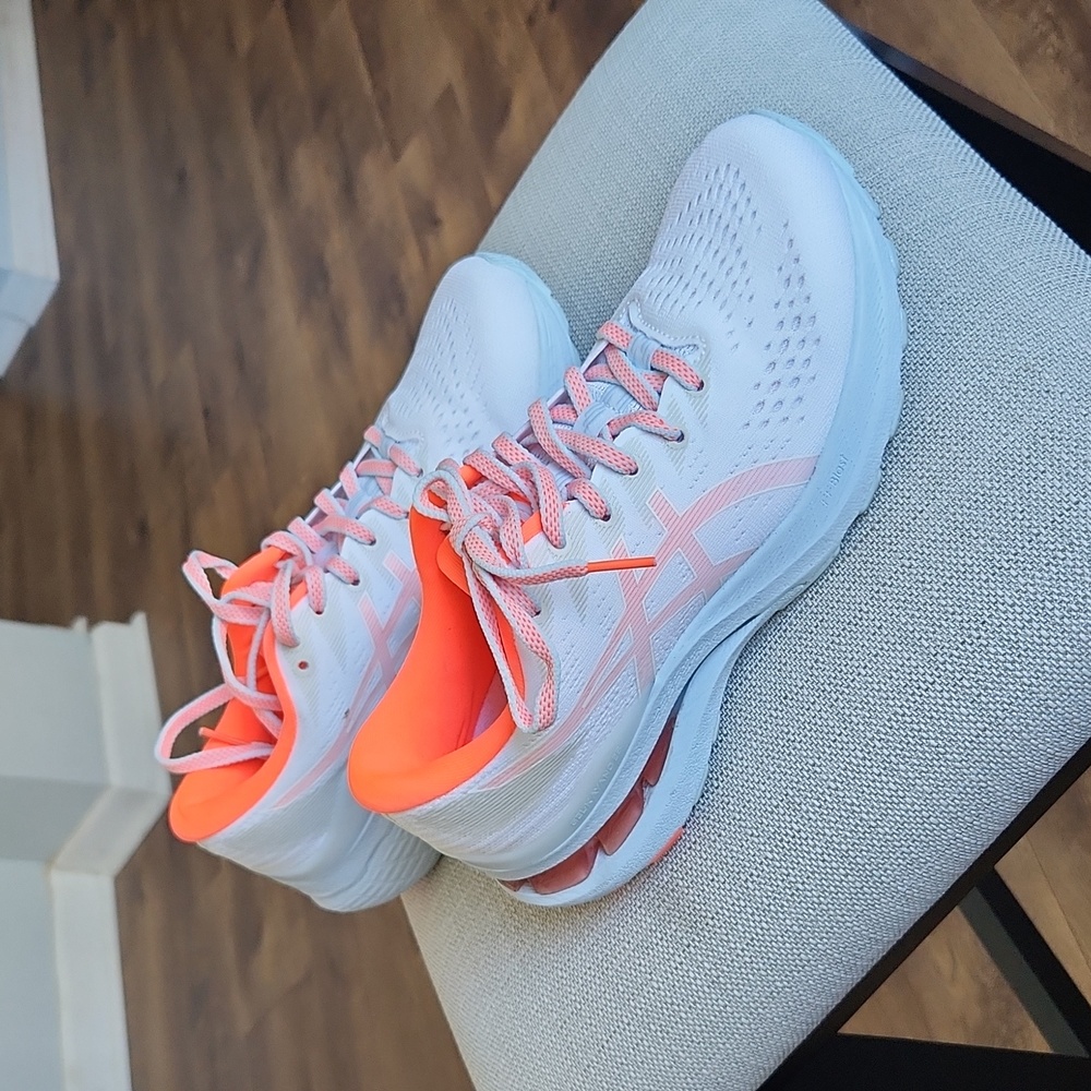 Asics Gel Cumulus 23 mesh knit running shoes